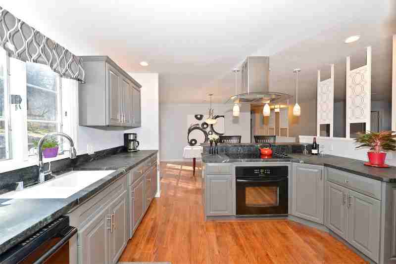 526 Powerville Rd - Photo 3 of 13