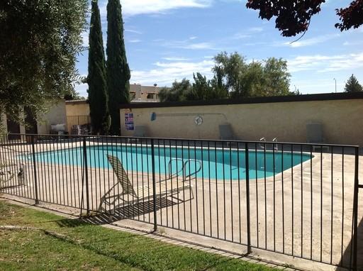 56 Lorene Dr - Photo 2 of 5