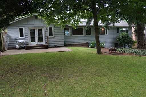 5990 SW Spruce Ave - Photo 2 of 23