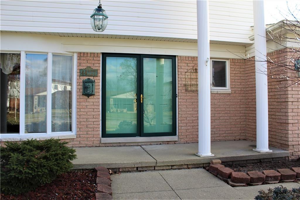 44227 Brandywyne Rd - Photo 3 of 27