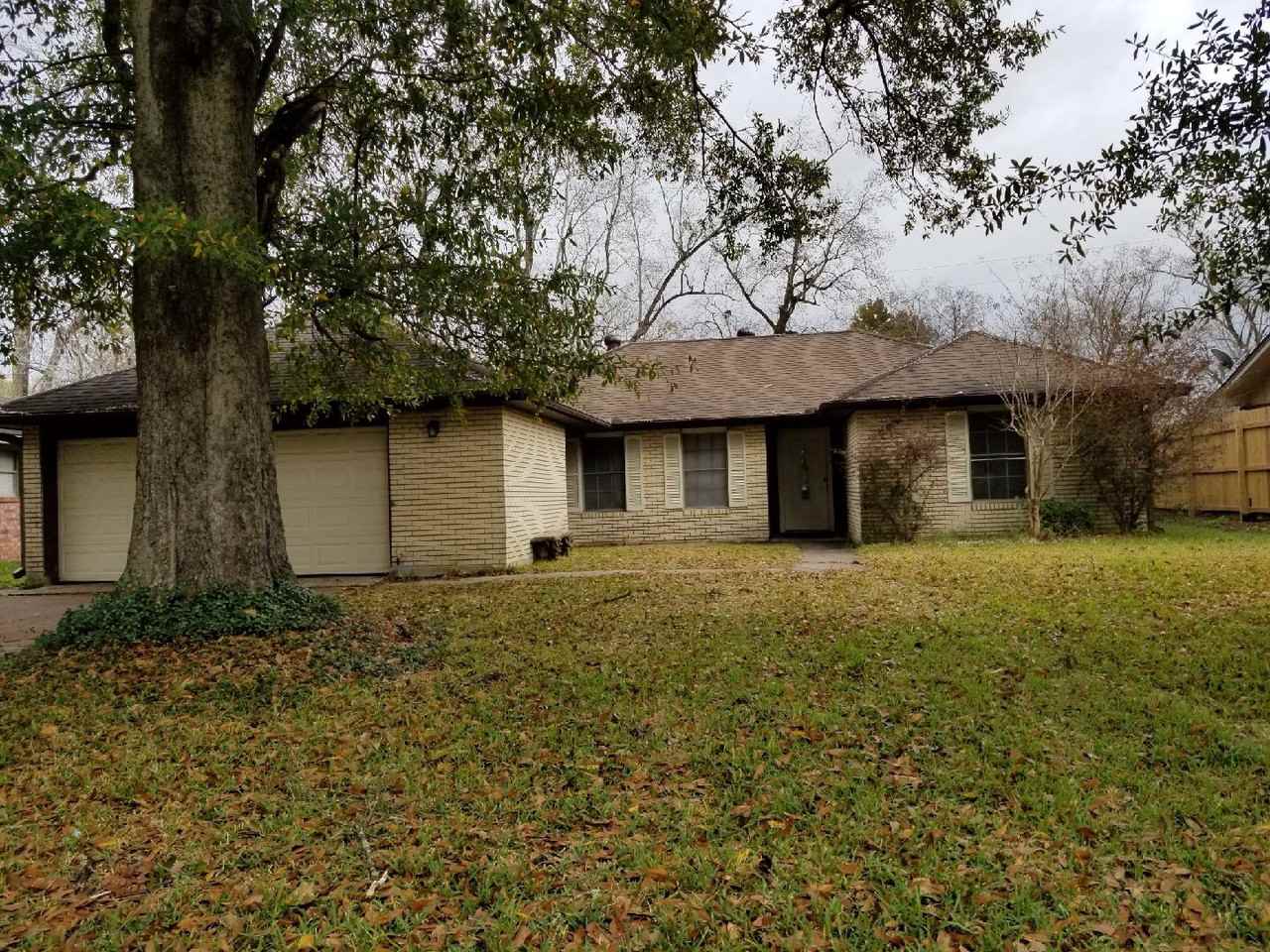 169 Rosine St - Photo 2 of 11