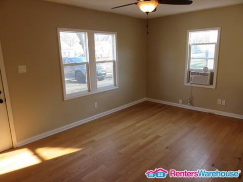 4128 5th Ave - Photo 3 of 11