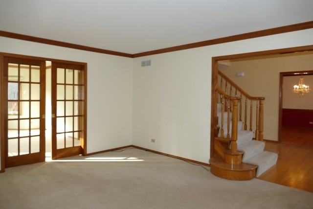 742 Cardigan Ct - Photo 3 of 15