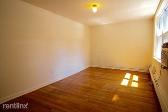 618 Park Ave - Photo 3 of 6