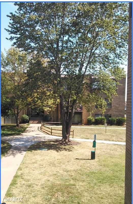 7587 Margate Ct - Photo 2 of 5