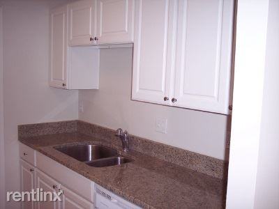 7587 Margate Ct - Photo 3 of 5