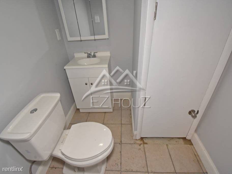 2916 Pinewood Ave - Photo 2 of 16