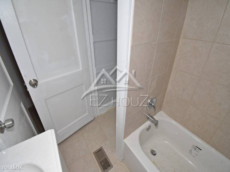 2916 Pinewood Ave - Photo 3 of 16