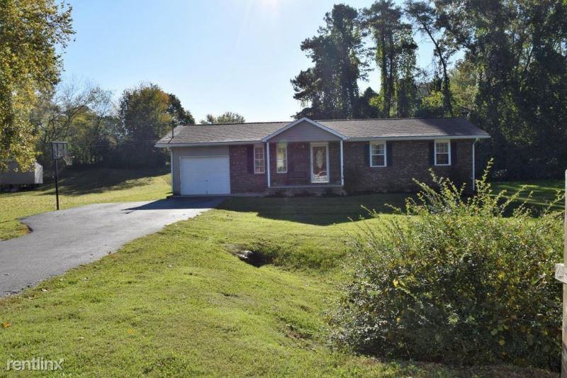 2639 Randall Rd - Photo 2 of 10