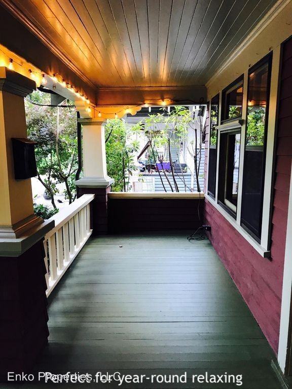 2811 SE Cesar Estrada Chavez Blvd - Photo 2 of 15