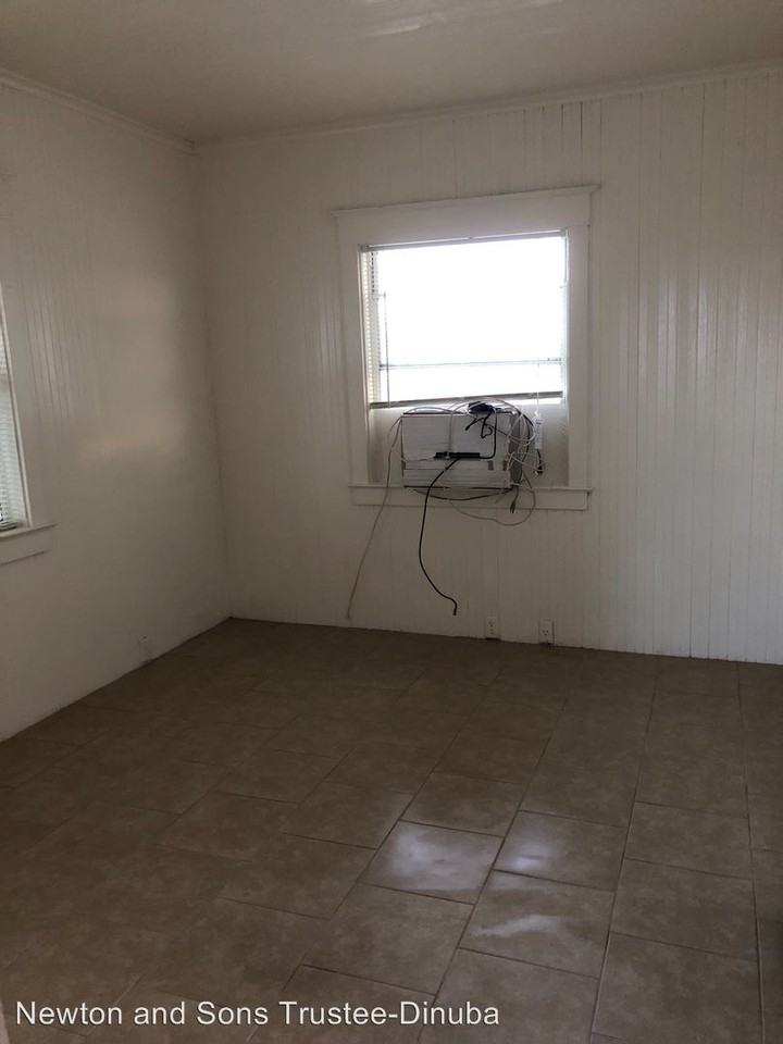 3876 6th Ave - Photo 2 of 11