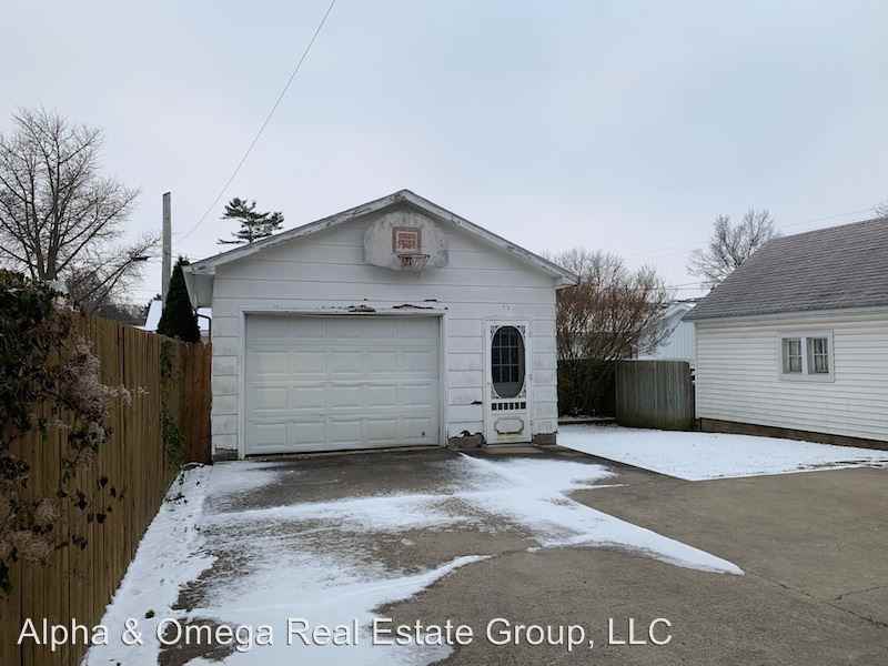 321 Short St - Photo 3 of 9