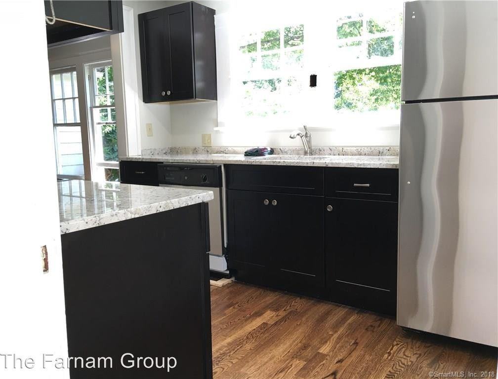 196 Waite St - Photo 3 of 12