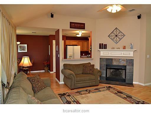 3717 Westfield Dr - Photo 2 of 11