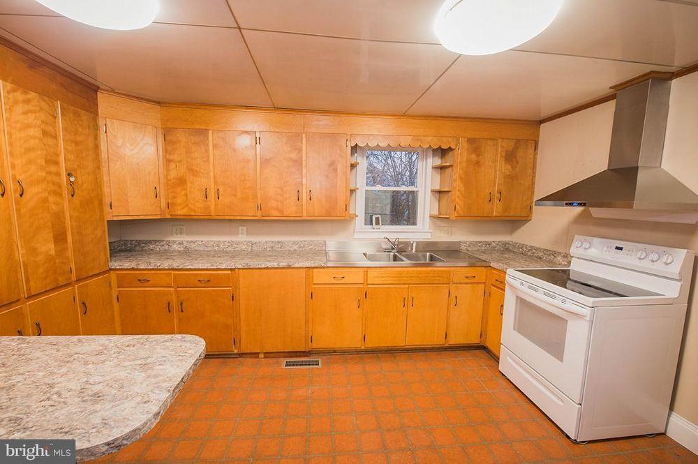 117 S Cannon St - Photo 2 of 12