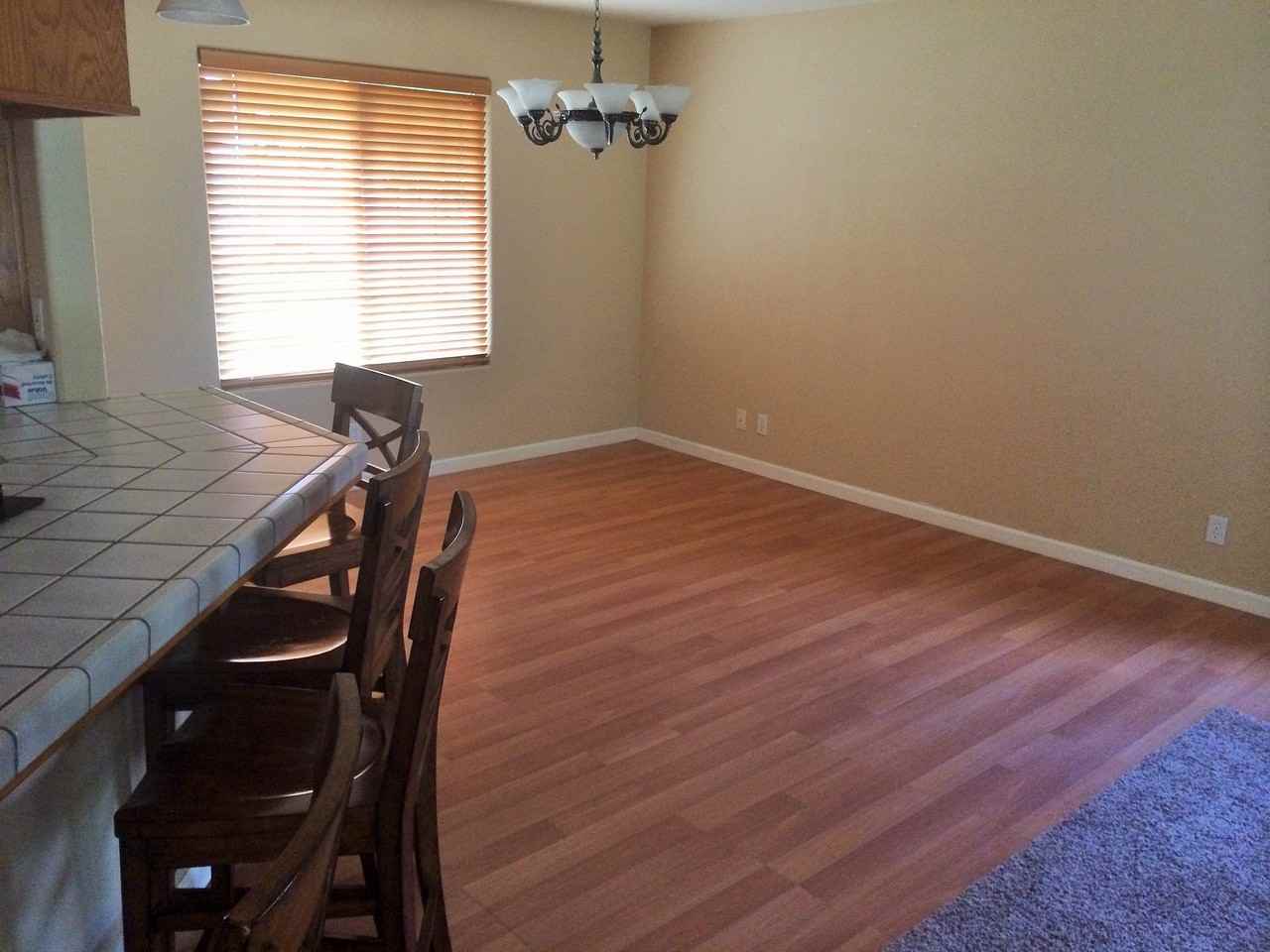 360 Edgebrook Dr - Photo 3 of 12