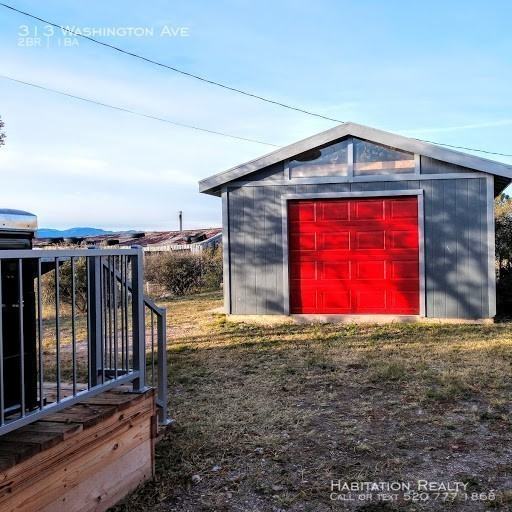 313 N Washington Ave - Photo 3 of 11