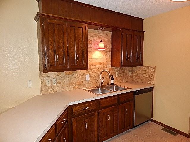 1734 W Virgin St - Photo 3 of 34