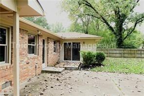 7650 N Gale St - Photo 2 of 15