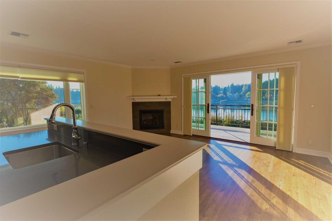 9303 Euclid Avenue Northeast #B - Photo 2 of 19