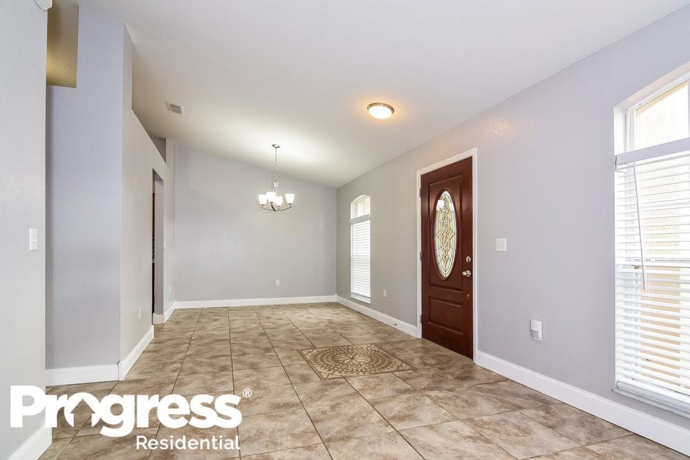 4144 Baywater Pl - Photo 3 of 15