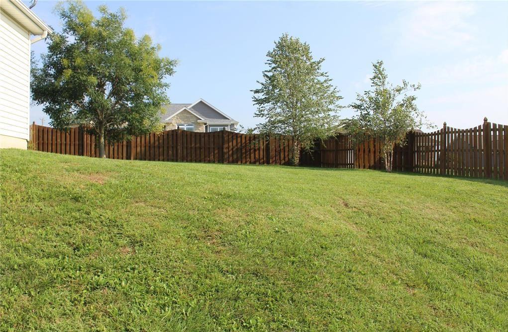 1232 Sherwood Lane - Photo 2 of 17