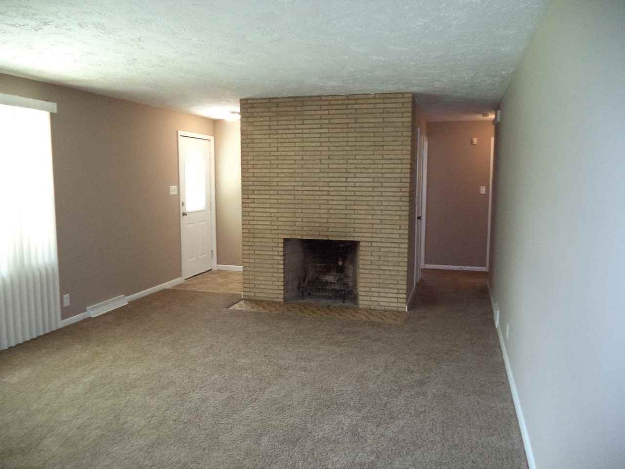 3080 Meeting House Ln - Photo 2 of 19