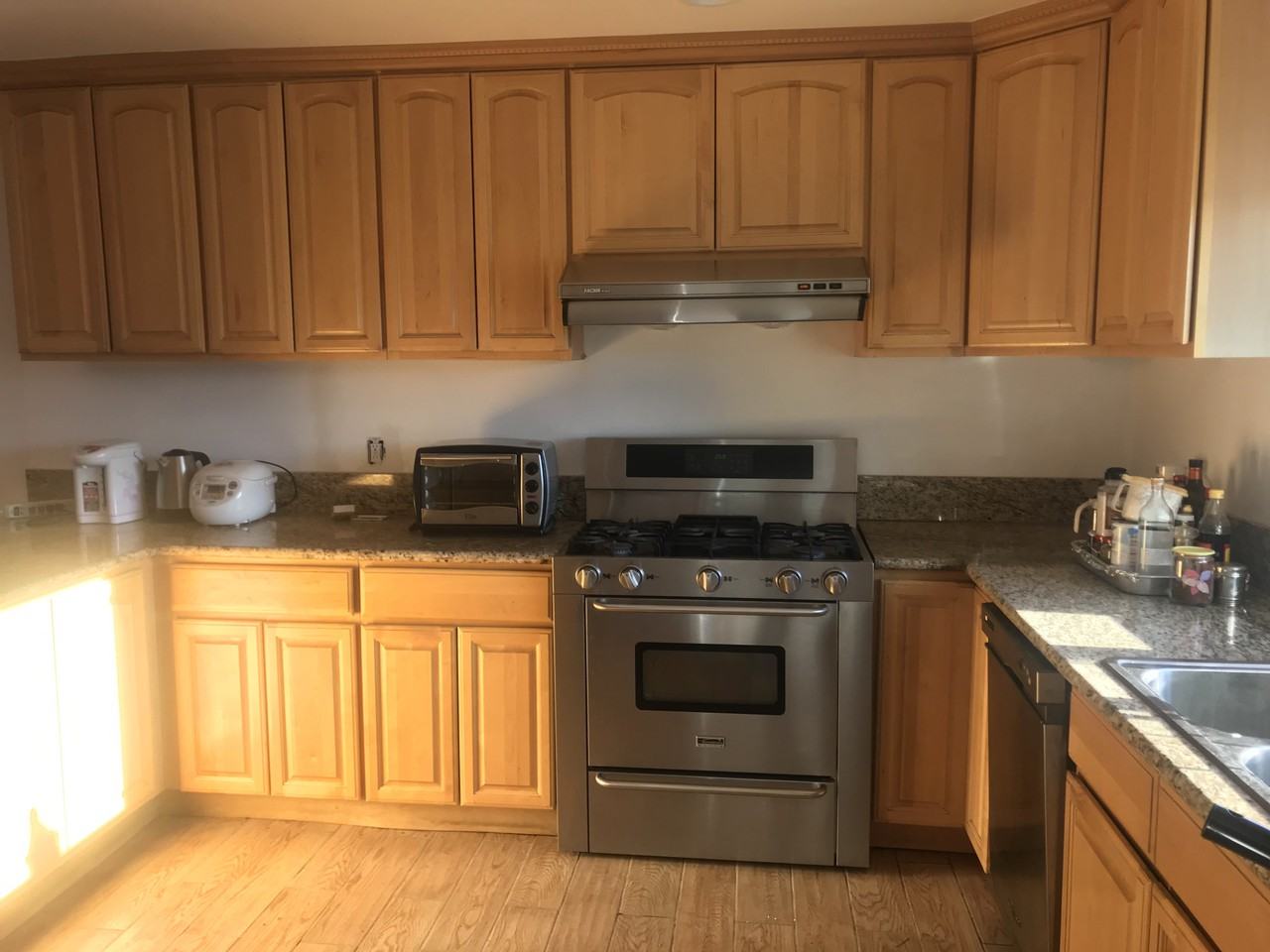 7318 Teresa Avenue - Photo 3 of 7