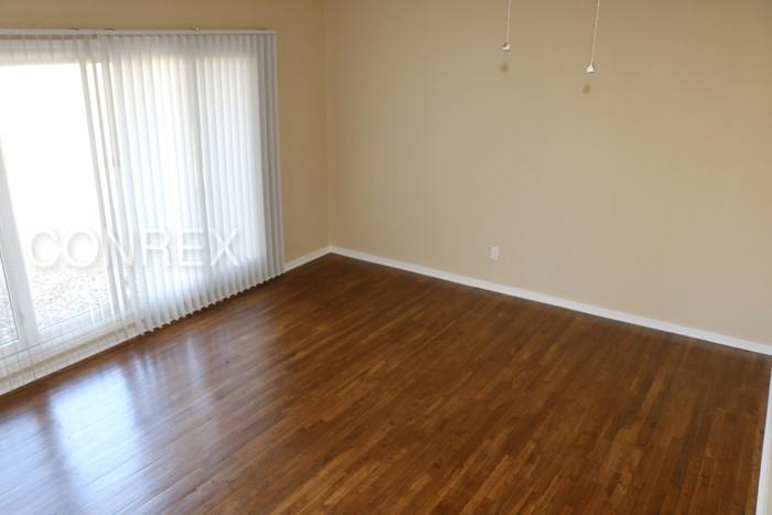 1176 Manfeld Dr - Photo 3 of 10
