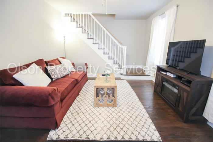 7660 Colorado St - Photo 3 of 23