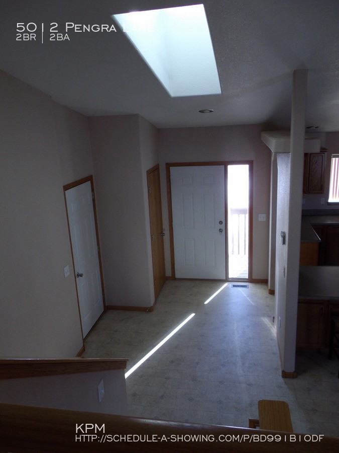 5012 Pengra Ln - Photo 2 of 11