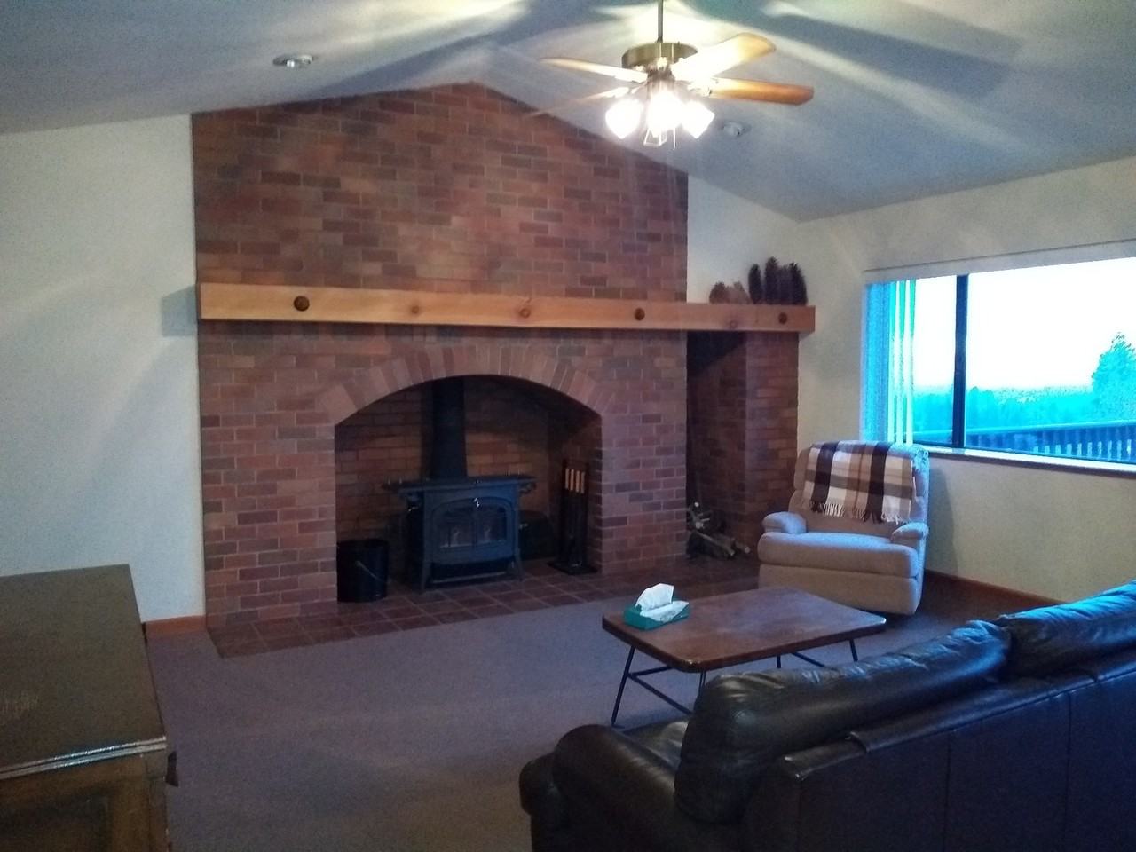 2876 Crystal Springs Rd - Photo 2 of 12