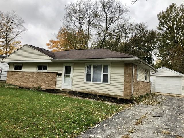 108 Shabbona Dr - Photo 2 of 14