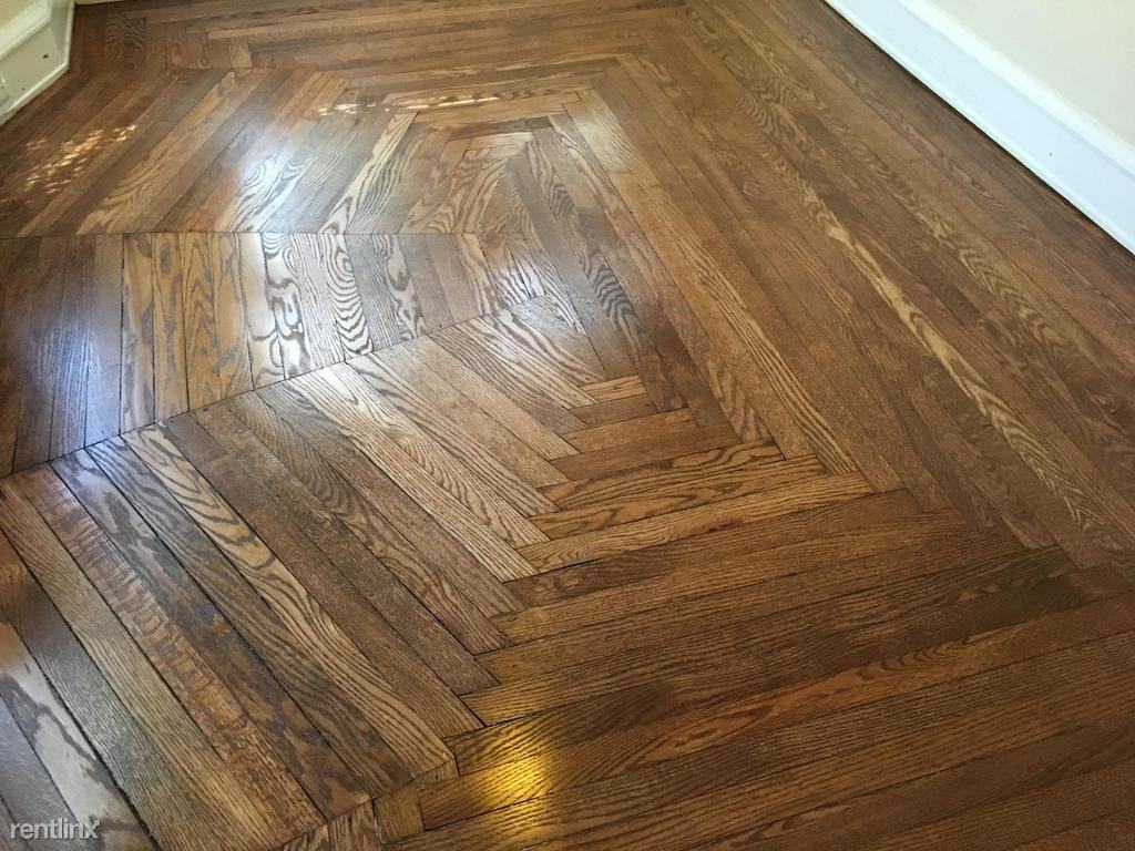 2834 Ludlow Rd - Photo 3 of 13