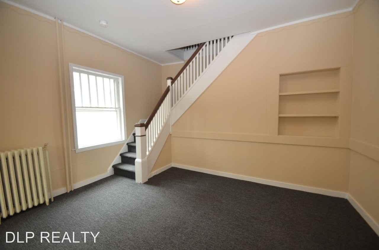 652-652 1/2 Pennsylvania Ave - SFF2 652-652 1/2 Pennsylvania Avenue - Photo 3 of 12