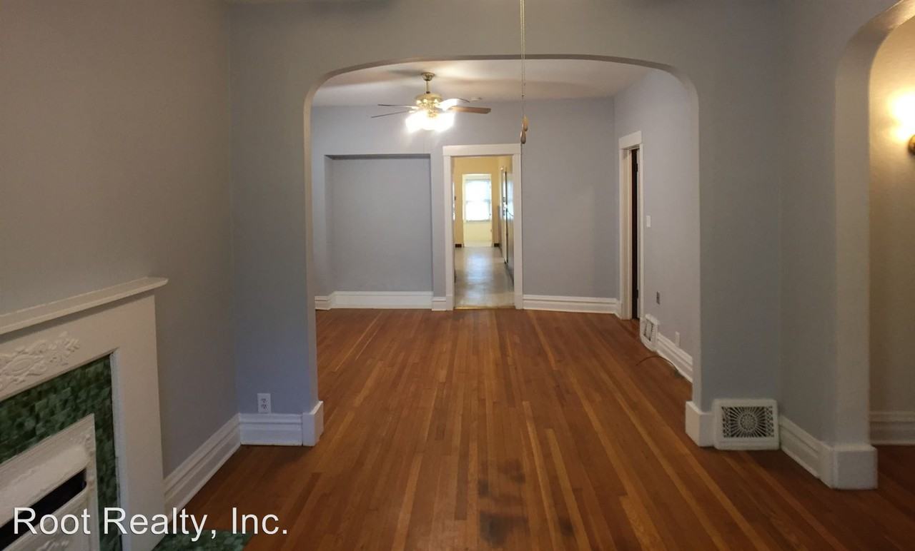 1221 W Newport Ave - Photo 2 of 14