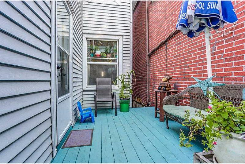 213 Lottridge Street - Photo 2 of 8
