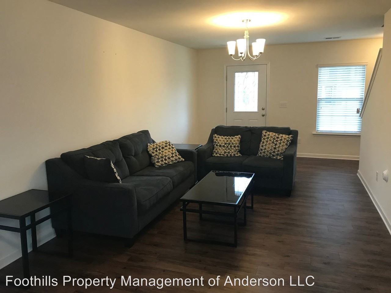 16 Ravencrest Drive - Photo 3 of 14