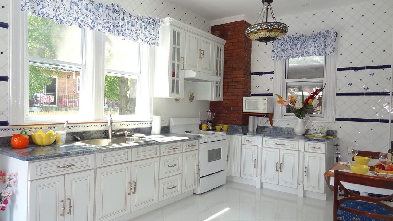 21-65 41st St - Photo 2 of 18