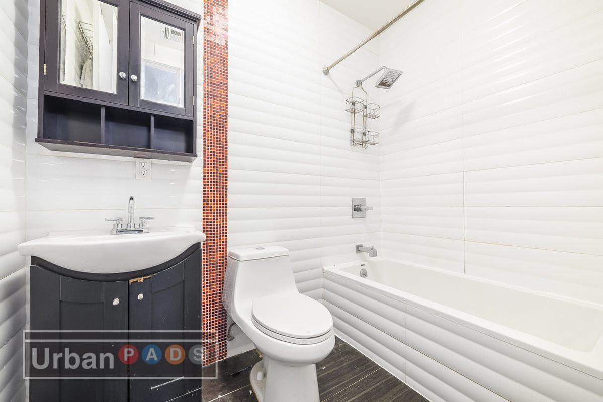 1375 Bedford Avenue ##6H - Photo 6 of 8