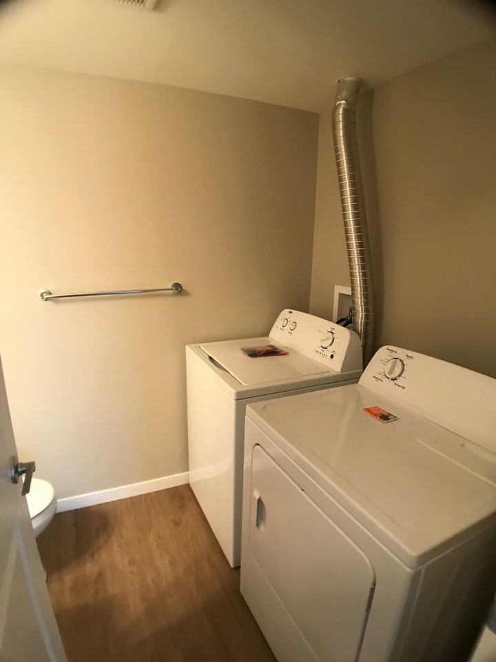 201 826-201 Abasand Dr - Photo 3 of 9