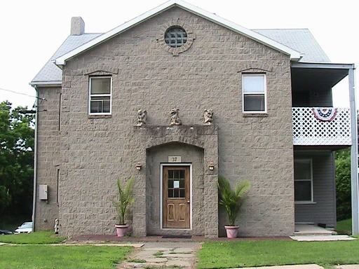 37 E Pike Rd - Photo 3 of 9