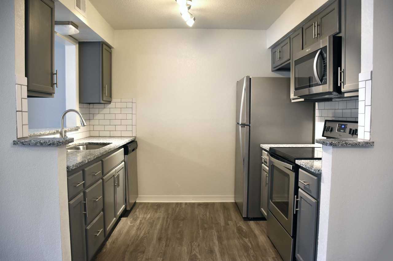 Devereaux - Photo 3 of 7