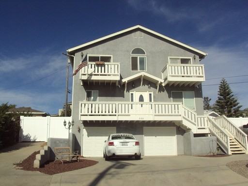 208 Thornton Dr - Photo 2 of 15