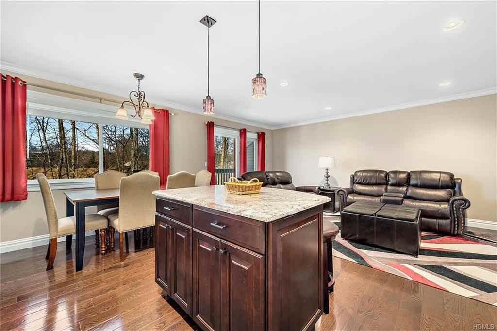 95 Molly Pitcher Ln - Photo 3 of 20