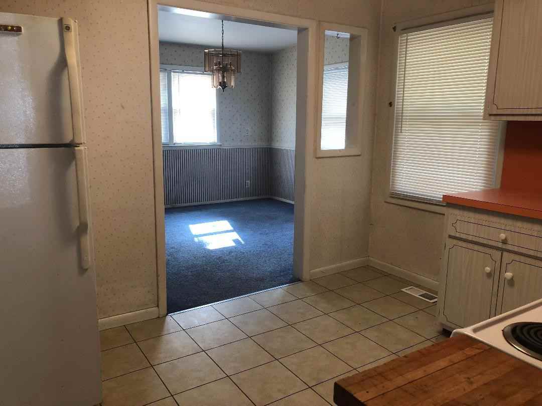 207 Riverside Ave - Photo 3 of 7