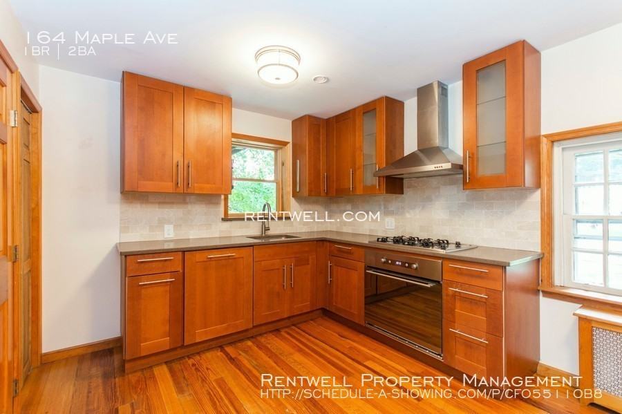 164 Maple Ave - Photo 2 of 22