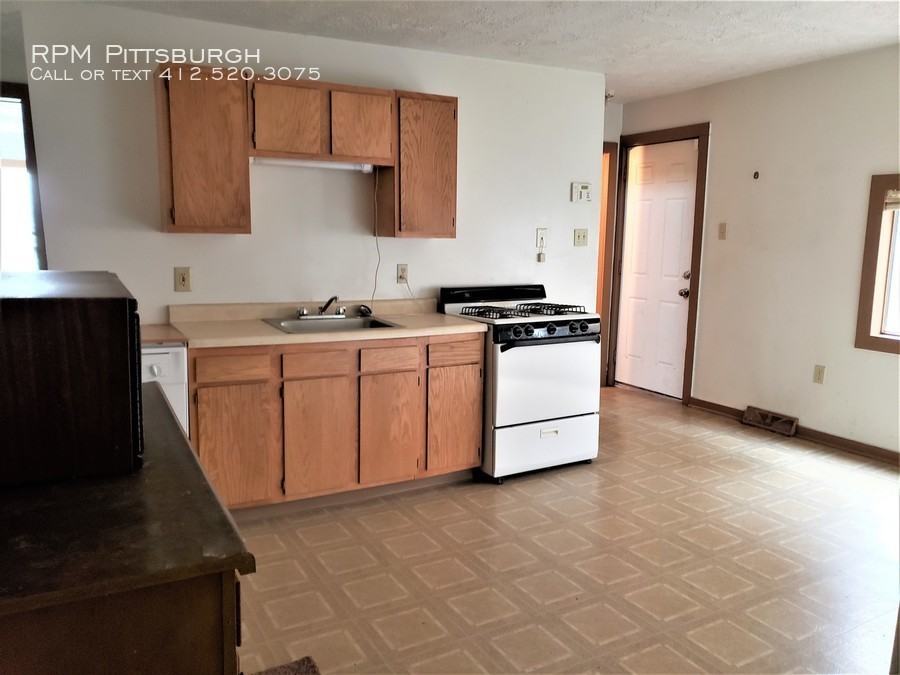 1930 Arlington Ave - Photo 2 of 15