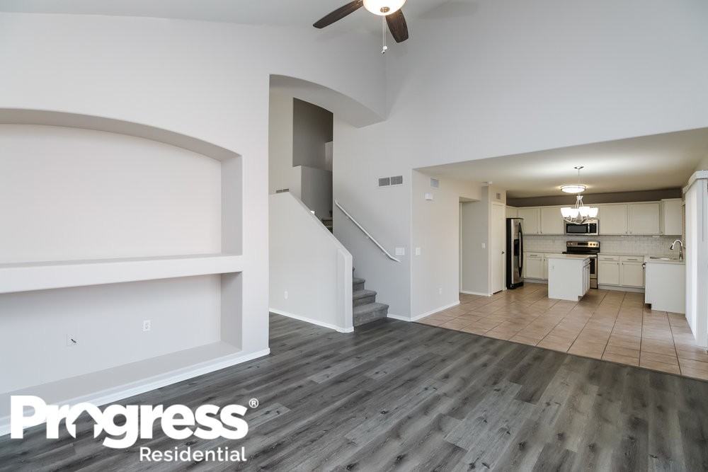 10566 W Crimson Ln - Photo 3 of 20