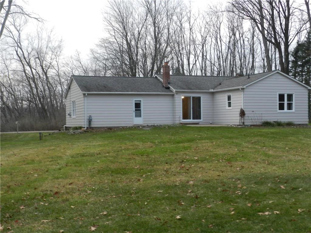 3785 Locust Dr - Photo 3 of 19